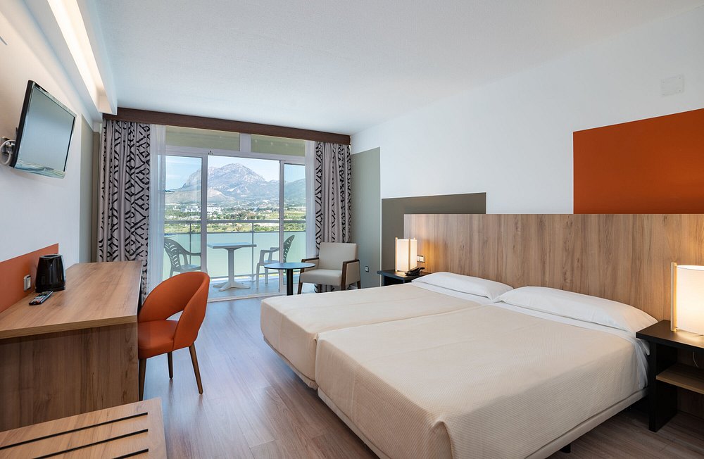 Medplaya Hotel Flamingo Oasis - 4 Star