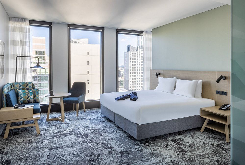 Holiday Inn Express Auckland City Centre - 4 Star