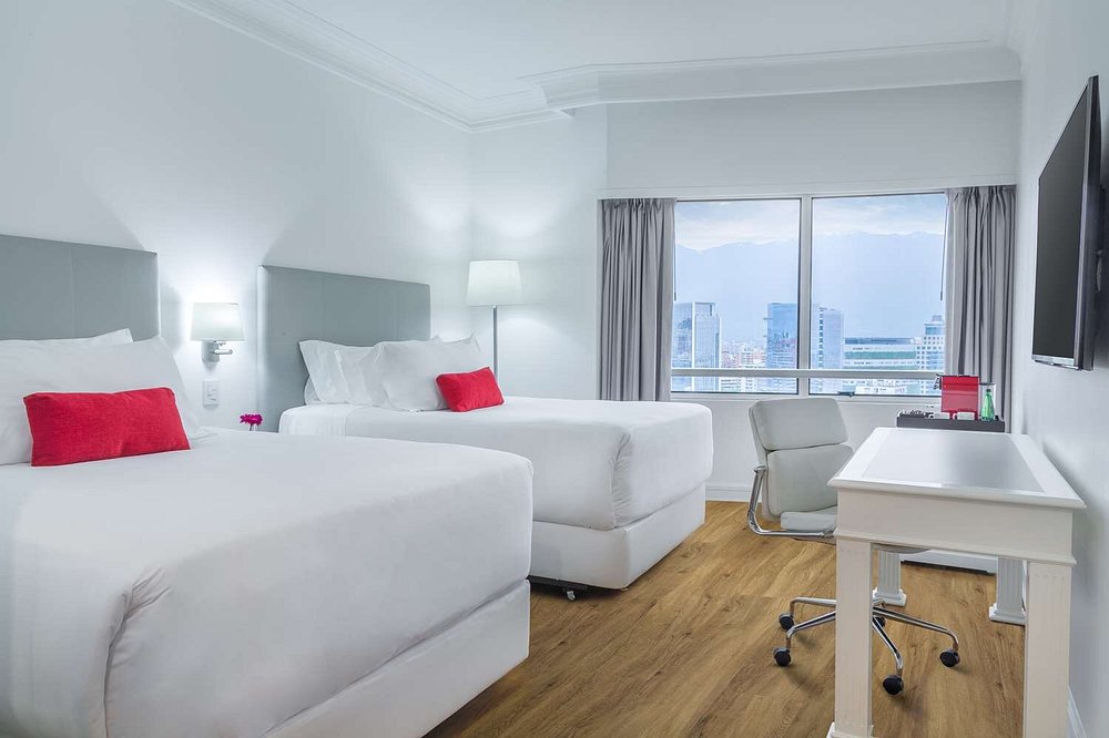 Hotel NH Collection Plaza - 4 Star