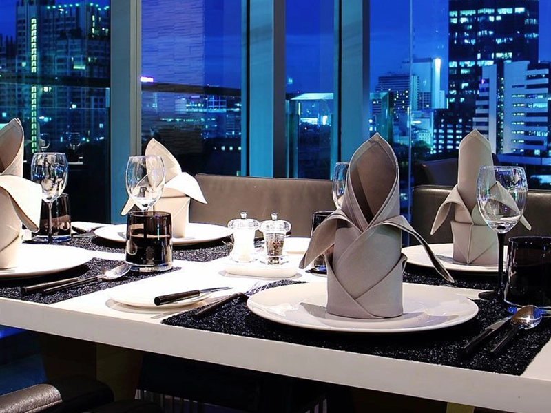 Sivatel Bangkok Hotel - 4 Star
