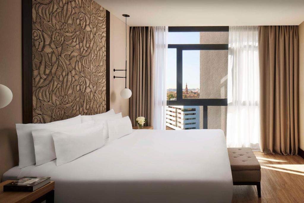 NH Collection Sevilla - 4 Star