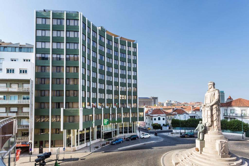 Holiday Inn Lisbon - 4 Star