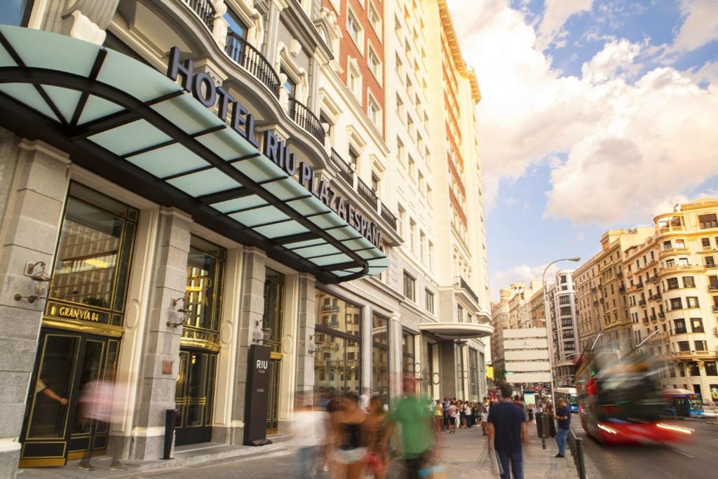 Hotel Riu Plaza España - 4 Star