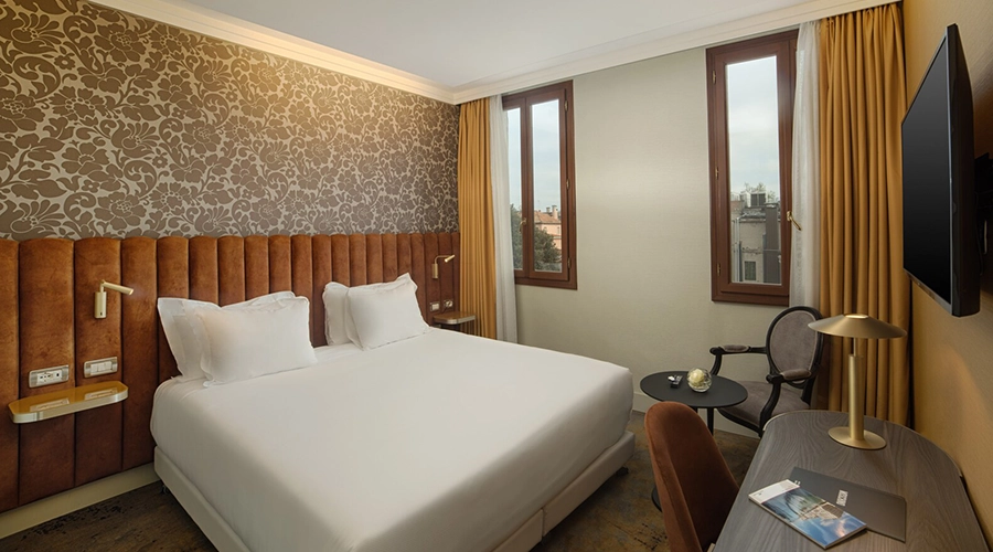 Hotel NH Venezia Santa Lucia - 4 Star