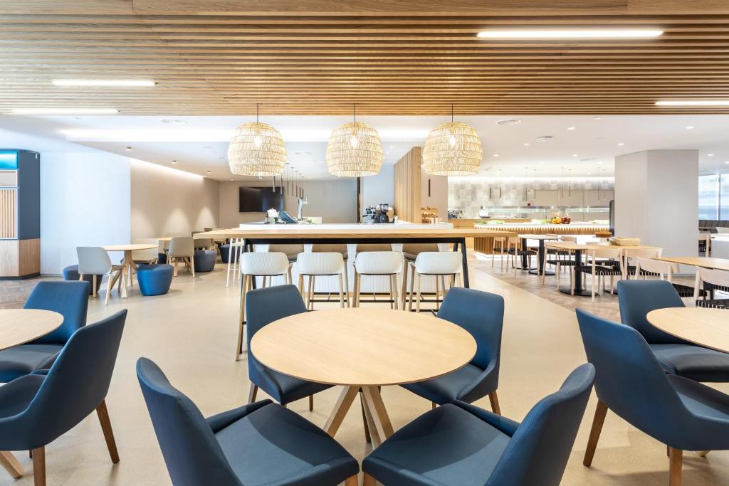 Holiday Inn Lisbon - 4 Star